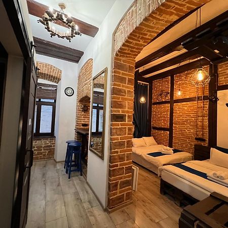 Cozy Loft В Самому Центрі Львова Lägenhet Exteriör bild