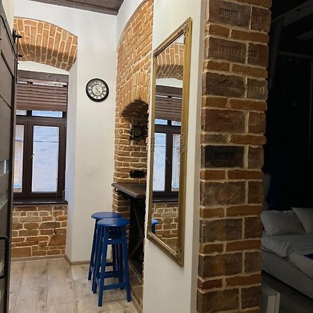 Cozy Loft В Самому Центрі Львова Lägenhet Exteriör bild