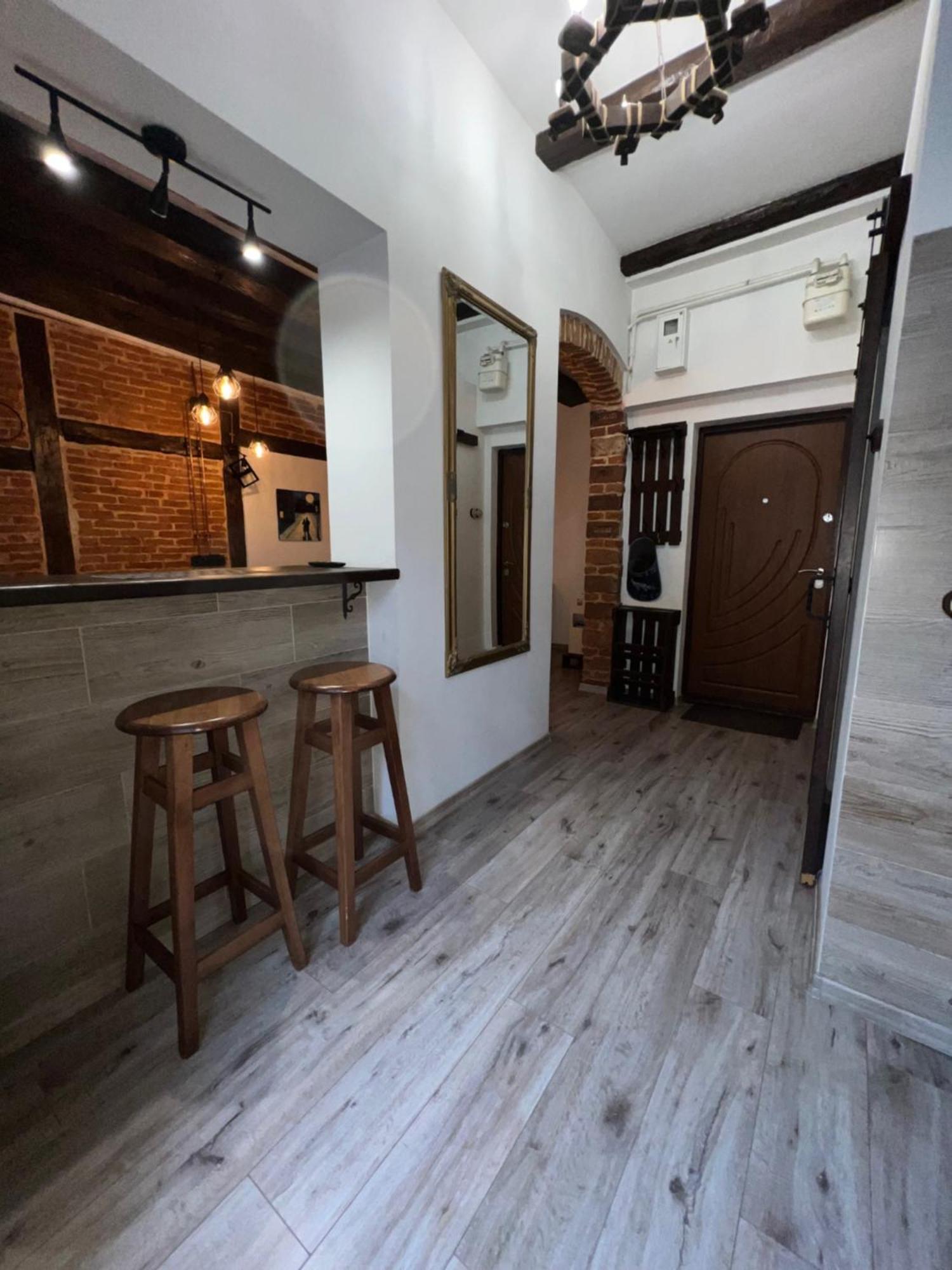Cozy Loft В Самому Центрі Львова Lägenhet Exteriör bild